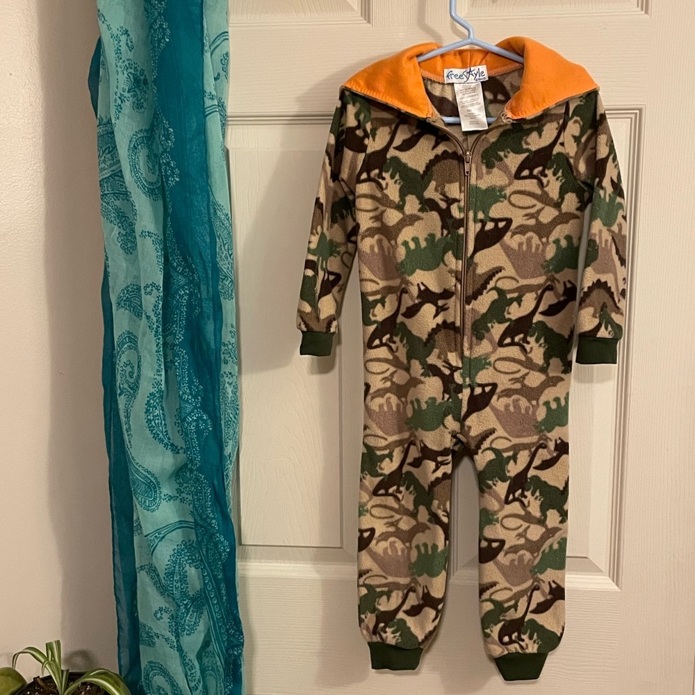 FreeStyle 2T Dino Print Long Sleeve Sleeper